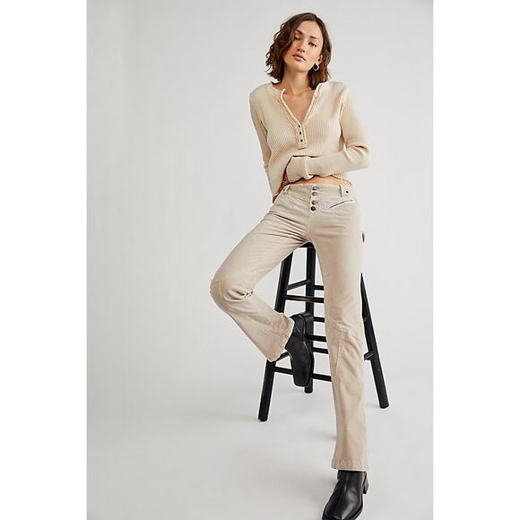 Free People Pants - Free People Hard Crushing Plush Cargo Pant in Morning Oat Size 4